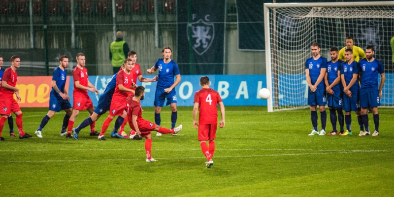 Lưu ý khi áp dụng thủ thuật kèo sút phạt